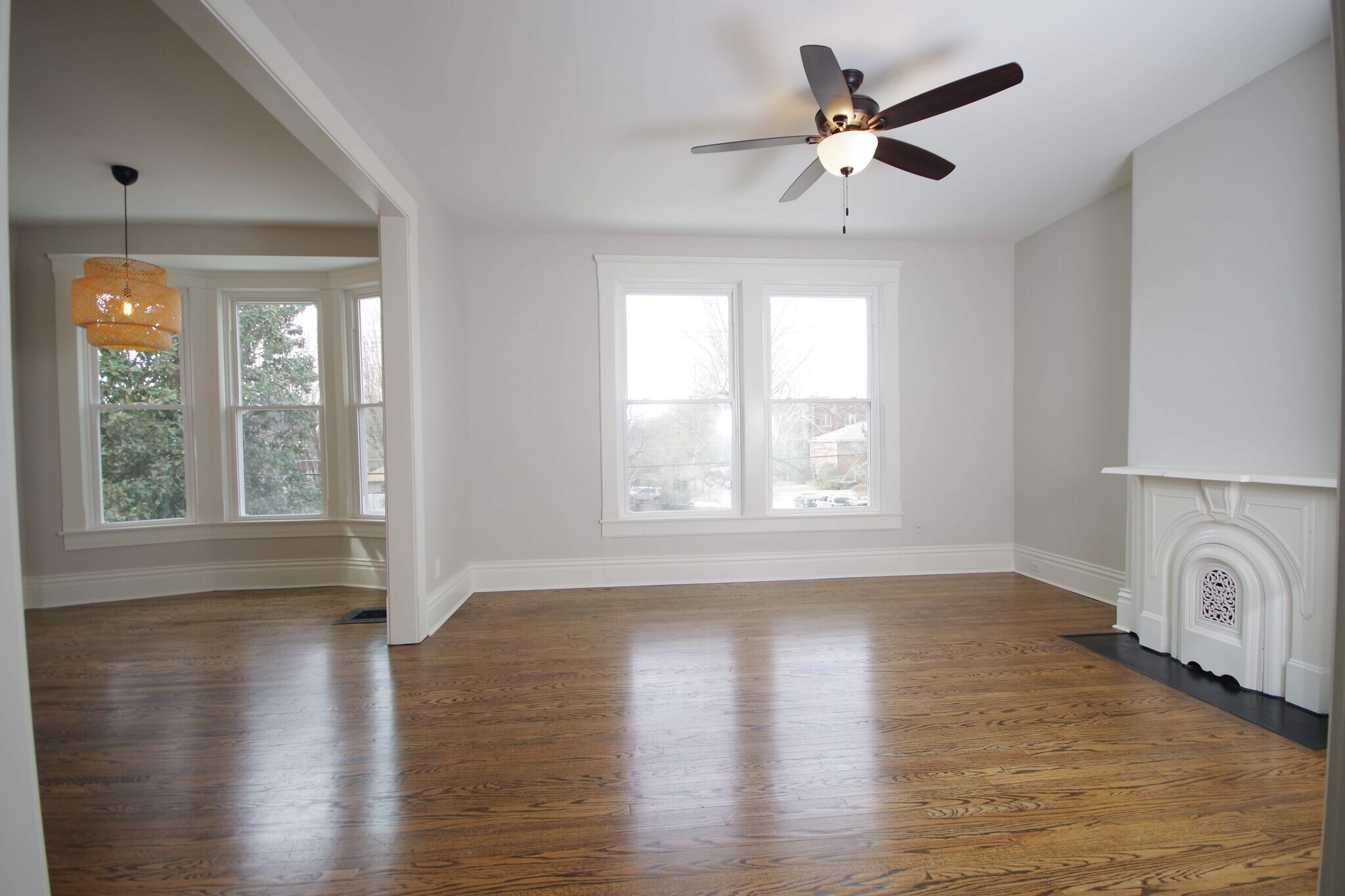 Building Photo - 2038 Bonnycastle Ave