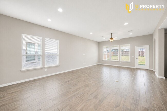 Building Photo - 4509 Expedition Dr