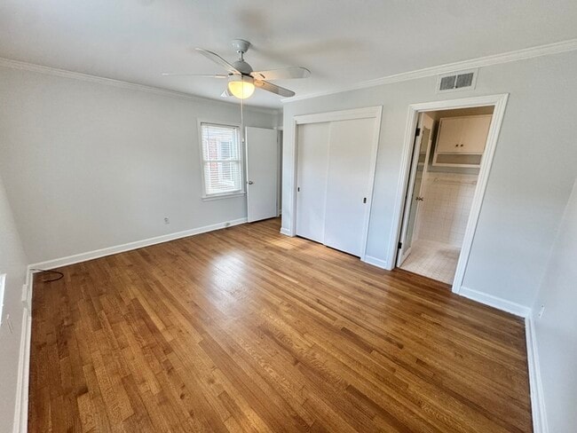 Building Photo - 4799 Welchshire Ave