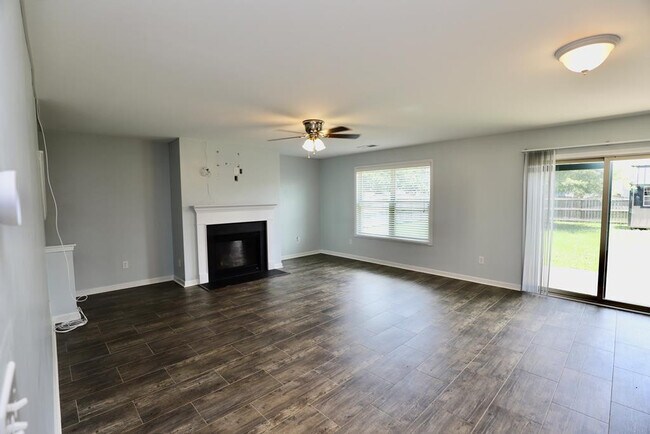 Building Photo - 1769 Ruger Dr