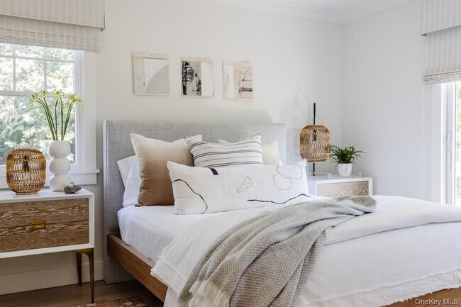 Building Photo - 48 Middle Pond Rd