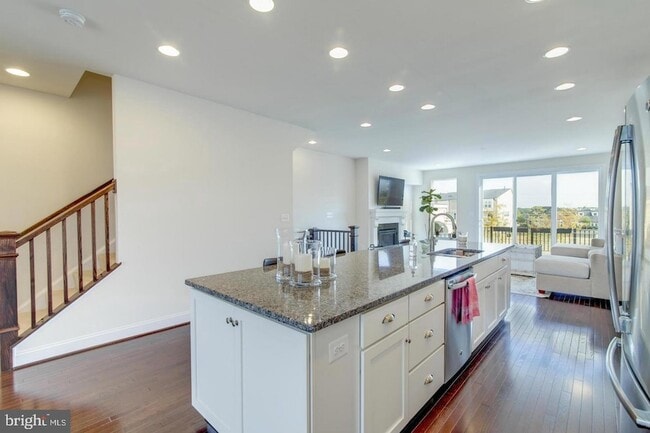 Building Photo - 42261 Riggins Ridge Terrace