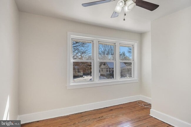 Building Photo - 306 Lincoln Ave