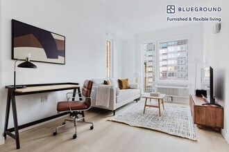 Building Photo - 150 Lawrence St