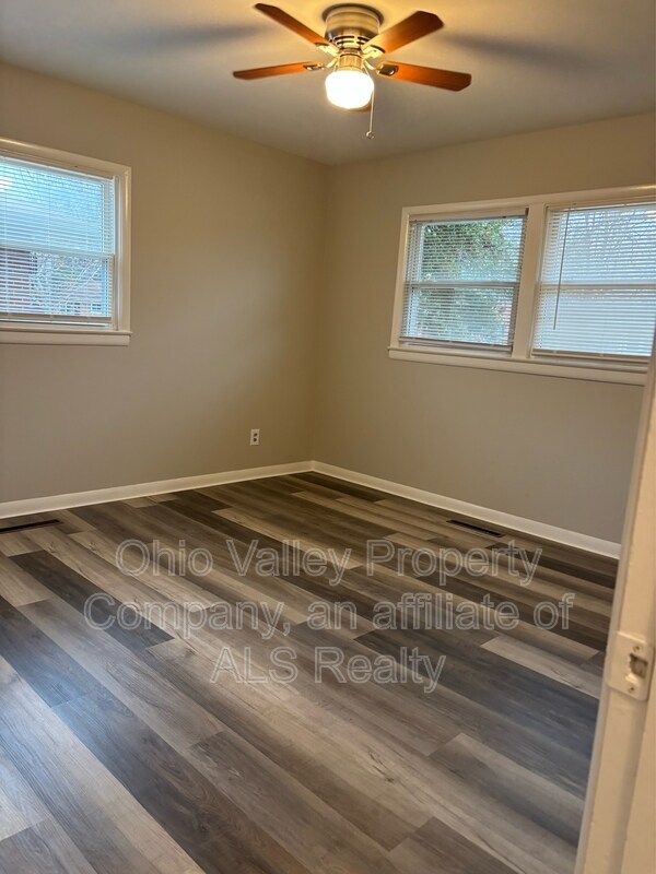 Building Photo - 2925 Rio Rita Ave