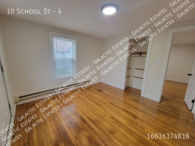 Building Photo - 10 School St