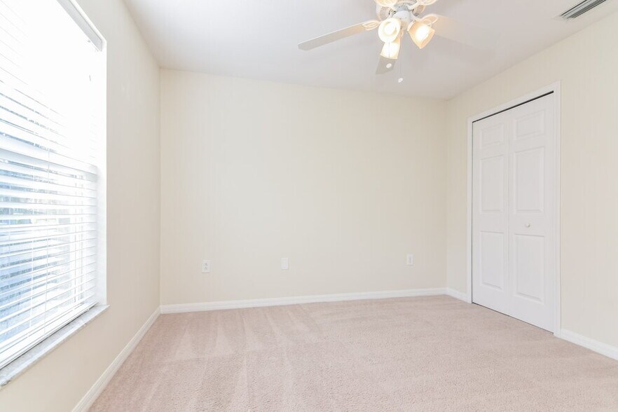 Building Photo - 4013 Constantine Loop