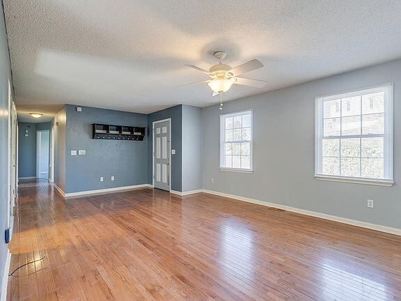 Building Photo - 1121 Faye St