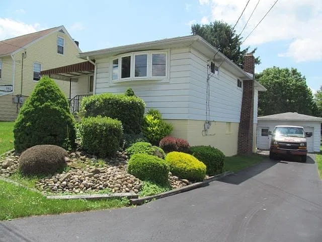 Primary Photo - 422 Buckeye St