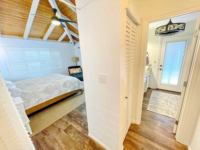 Building Photo - Wailuku Heights Executive Style 3Bed/2Bath Furnished Upstairs Home - Pool w/ cabanas - Most Utili...