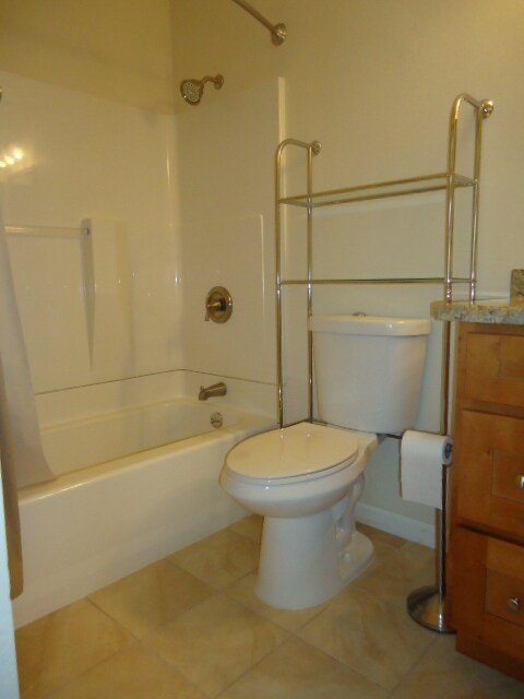Building Photo - East Vallejo Beauty Available 6/7/26
