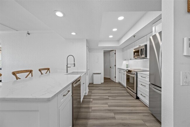 Building Photo - 6372 Palma Del Mar Blvd S