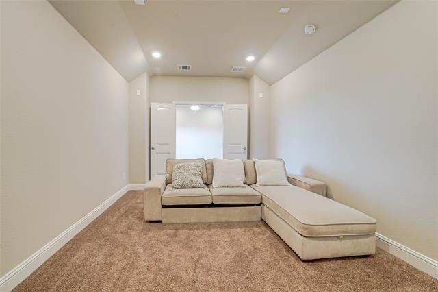 Building Photo - 707 Gatecrest Dr