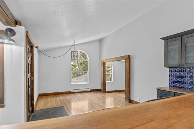 Building Photo - Beautiful Three Bedroom Home on Half Acre in S. Reno