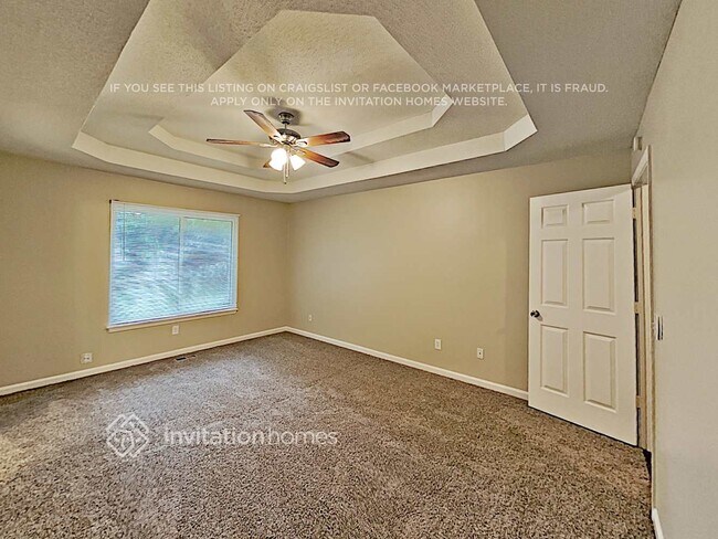 Building Photo - 520 Bone Cir