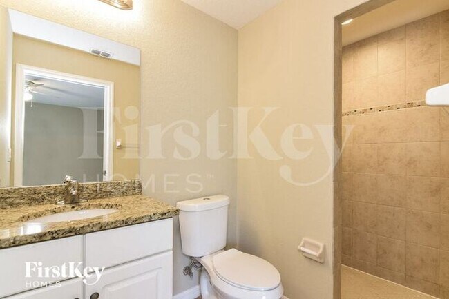 Building Photo - 10371 Grail Ave