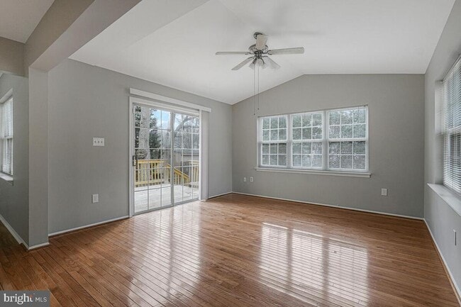 Building Photo - 5204 Flounder Ct W