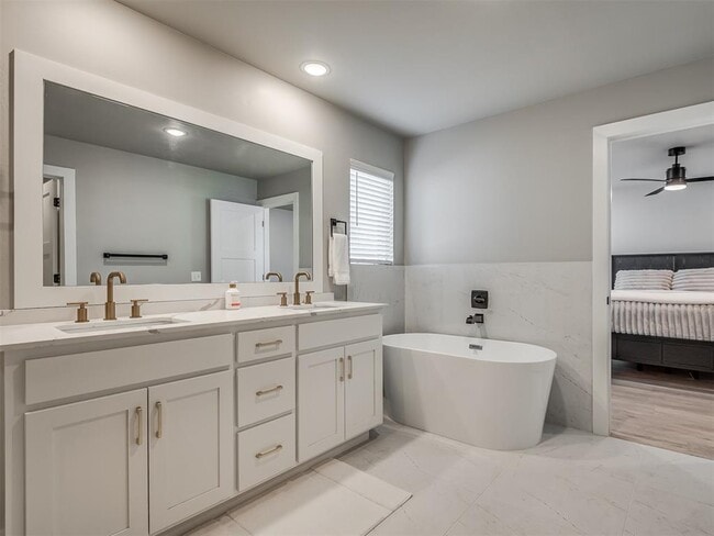 Building Photo - 4105 NW 179th St