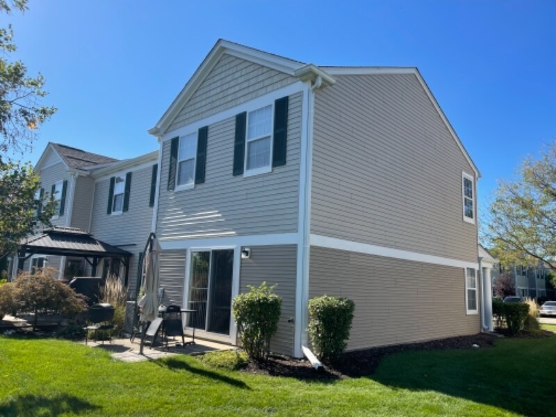 Building Photo - 2546 Oak Tree Ln