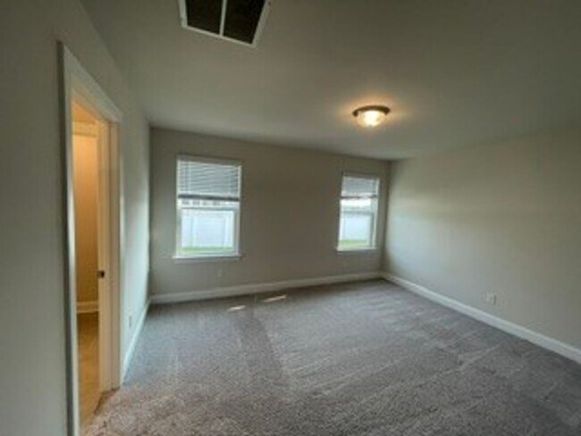 Building Photo - 4506 Skywood Ln