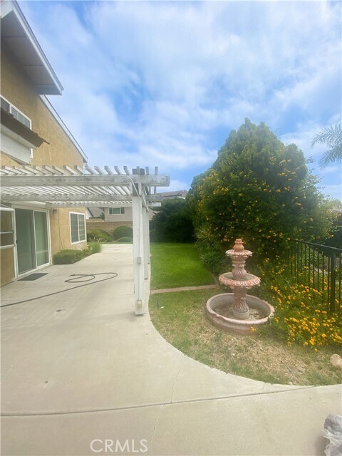 Building Photo - 20692 Cottonwood Rd