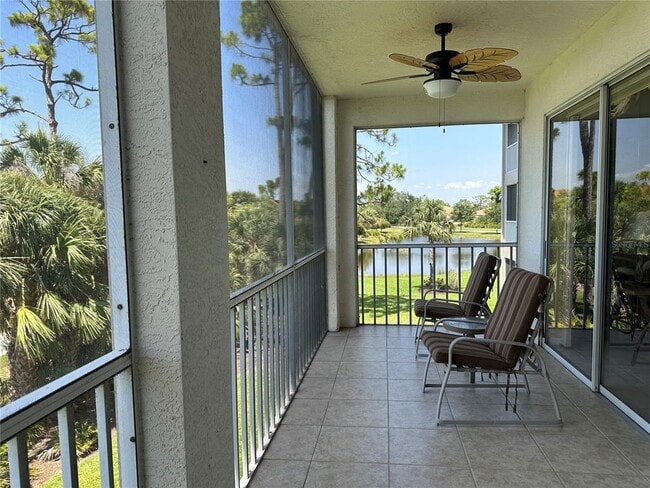 Building Photo - 9610 Club S Cir