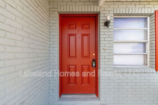 Building Photo - 6026 Norton Rd