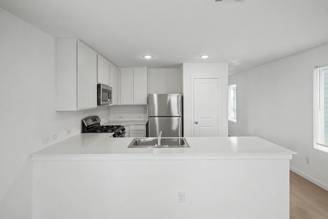 Building Photo - 4835 Daisy Blossom