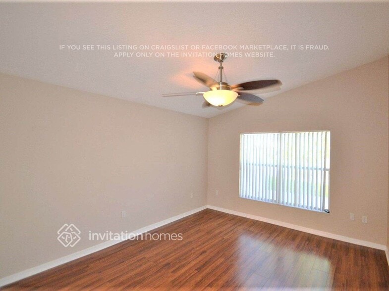 Building Photo - 2431 NW 186th Ave