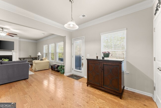 Building Photo - 128 Orange Cir