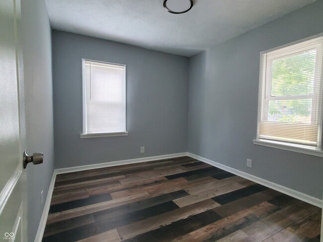 Building Photo - 3290 Ralston Ave