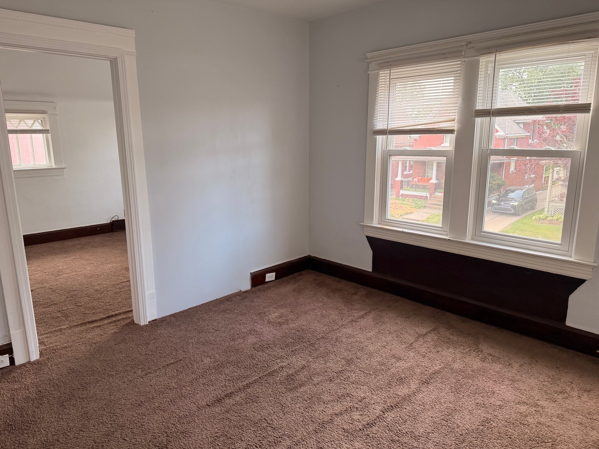 Building Photo - 4422 Bridgeview Ave