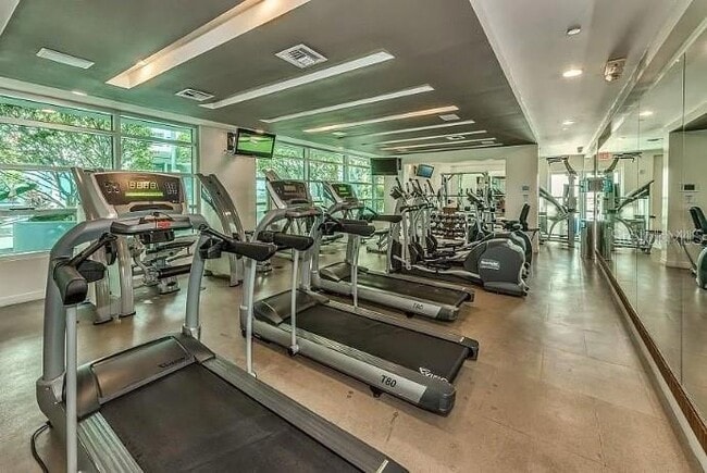 Building Photo - 912 Channelside Dr