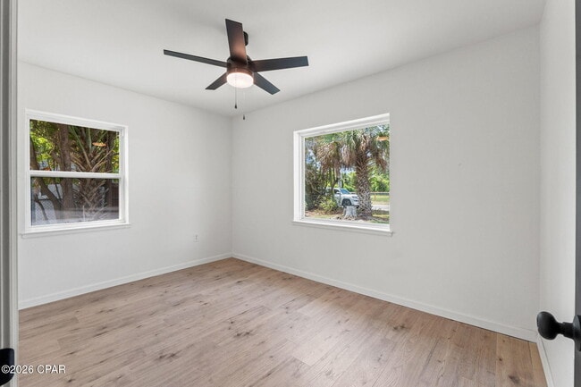 Building Photo - 708 Cactus Ave