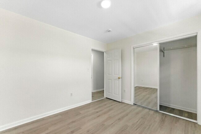 Building Photo - 70 Lembeck Ave