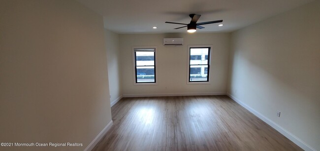 Building Photo - 37 E Front St