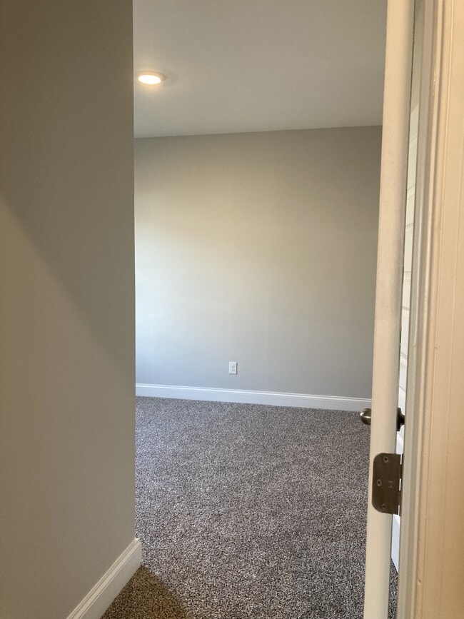 Building Photo - Troy ‘Ultimate Entertainer’ home