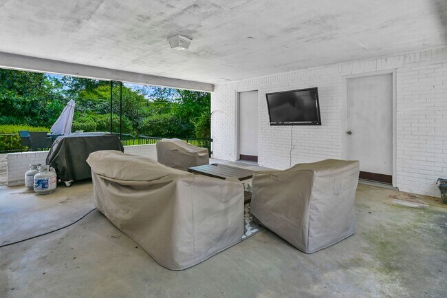 Building Photo - 1 Leconte Ct
