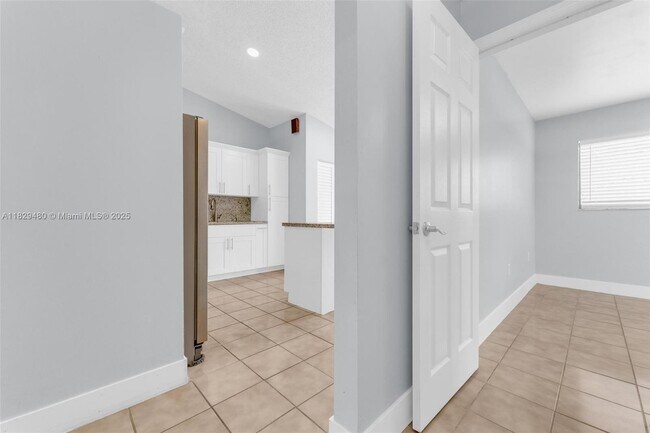Building Photo - 14711 SW 61st Terrace
