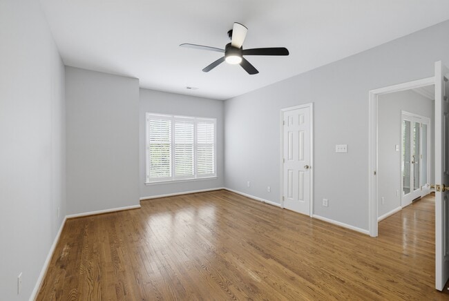 Building Photo - 761 Bishops Park Dr
