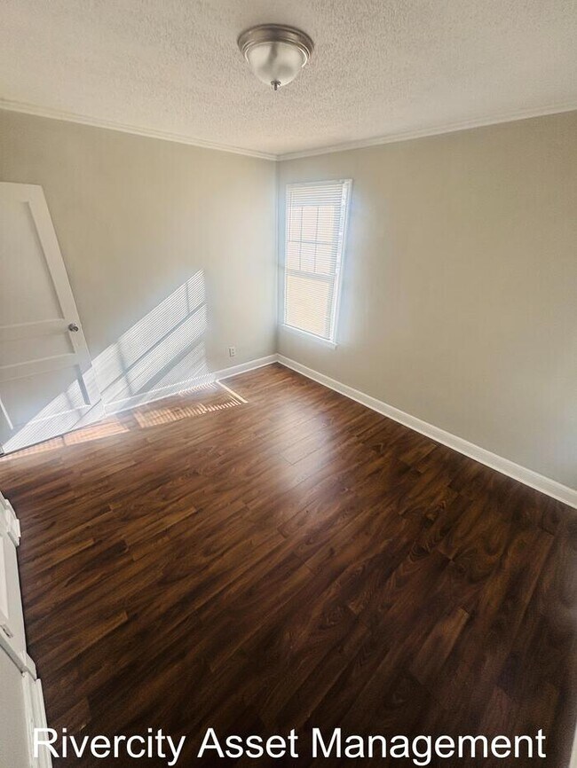 Building Photo - Spacious and Beautiful Renovated Home In Nutbush Area!!