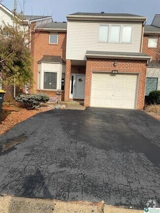 Building Photo - 1657 Harding Cir