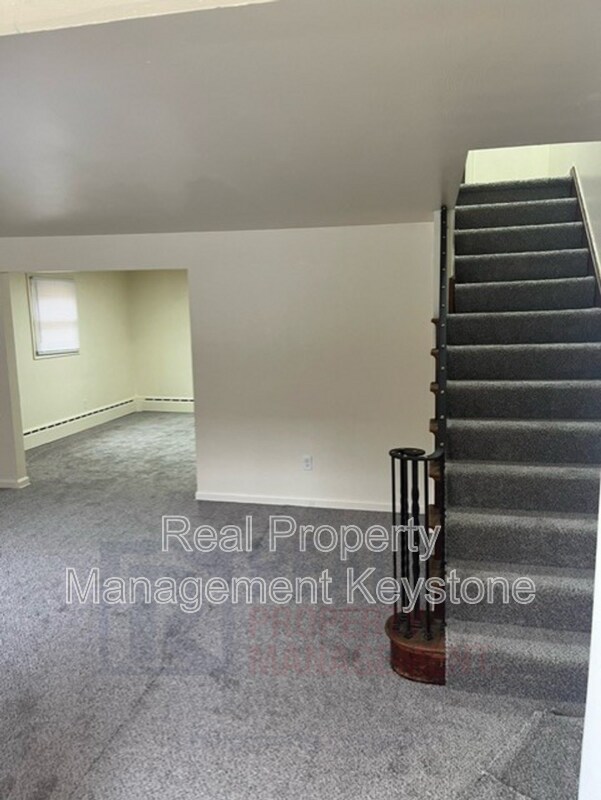 Building Photo - 307 Greenlee Rd