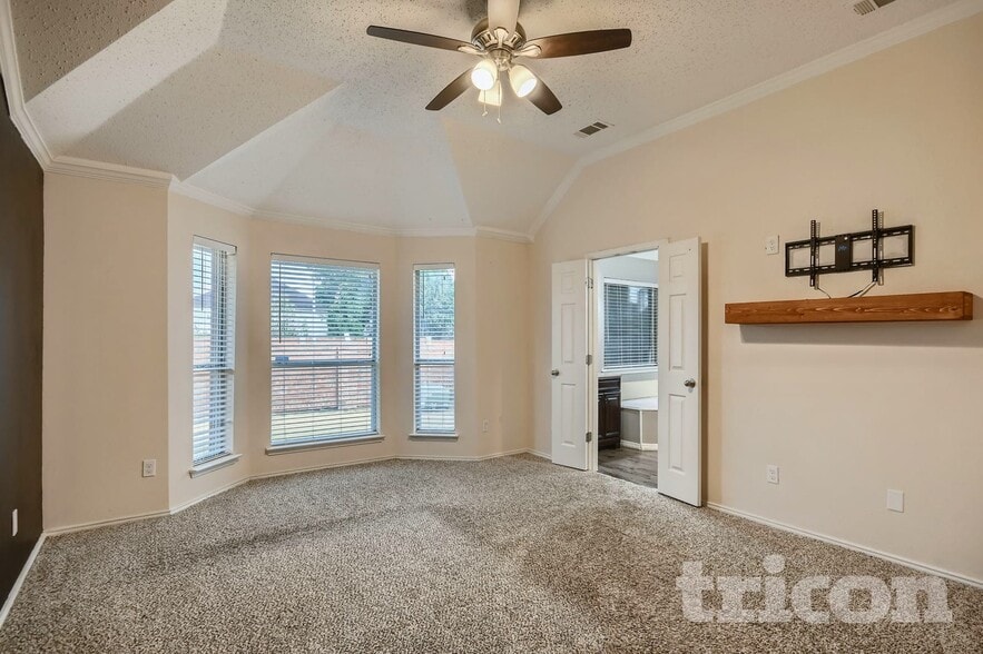 Building Photo - 5720 Colorado Ct