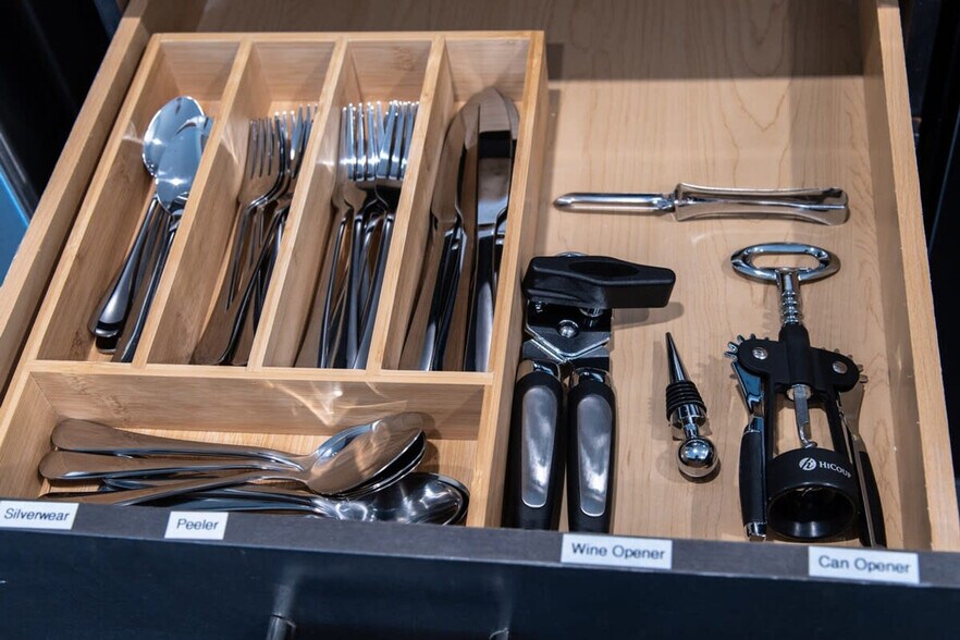 Building Photo - 601 E Pete Rose Wy