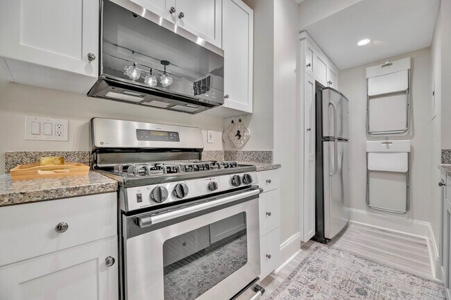 Building Photo - 1625 16th St NW