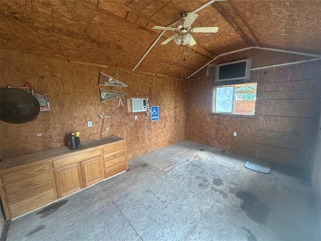 Building Photo - 12700 Quirin Dr