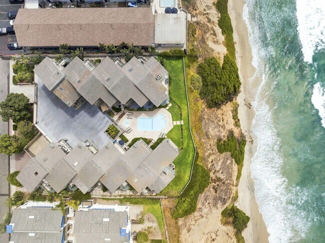 Building Photo - 940 Sealane Dr