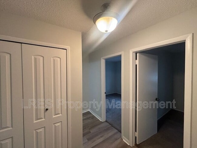 Building Photo - 163 Clear Lake Cir