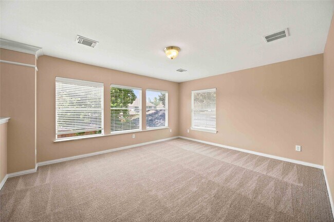 Building Photo - 14715 Golden Bough Ln